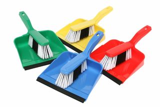 EDCO DUSTPAN & BRUSH SET - RED