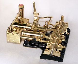 Saito Steam Engine Y2DR SidemountHorizontal Double Acting 2 Cyl