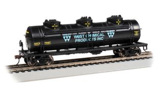 Bachmann West Chemical Products Inc #70487 40ft 3 Dome Tank Car. HO