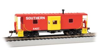 Bachmann Southern #X427 Bay Window Caboose, HO Scale