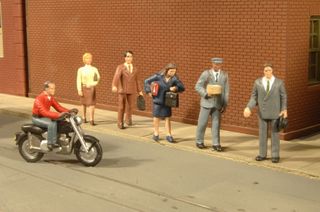 Bachmann City People W/Motorcycle, 7 Figures. HO Scale