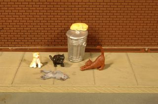 Bachmann Cats W/Garbage Can, 6 Figures.HO Scale