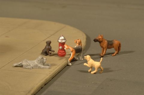 Bachmann Dogs W/Fire Hydrant, 6 Figures.HO Scale