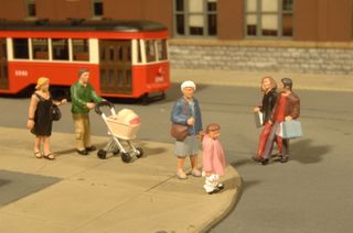 Bachmann Strolling People, 6 Figures. HOScale