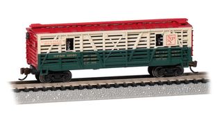 Bachmann NP & Southern 40ft Animated Stock Car with Reindeer. N Scale