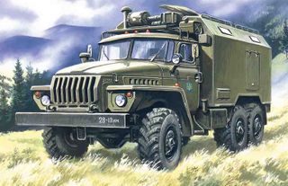 ICM 1:72 Ural-43203 Command Vehicle