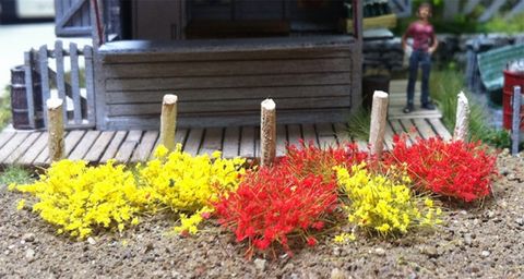 Bachmann 6mm Yellow and Red Tufts ( 100pcs per pack )