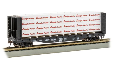 Bachmann Northern Pacific #67022 w/ Lumber Load