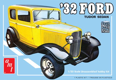 AMT 1:25 1932 Ford Tudor Sedan Street Rod