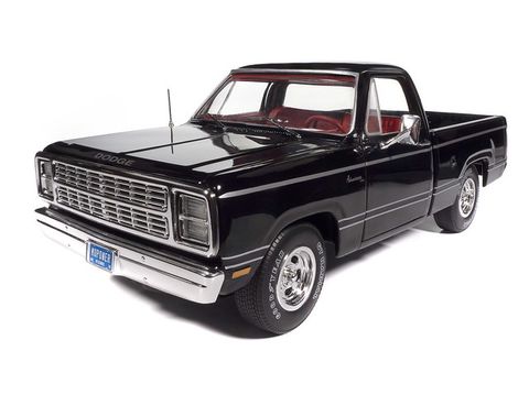 Autoworld 1:18 1979 Dodge SWB SweptlinePickup Adventurer