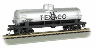 Bachmann Texaco 40ft Single-Dome Tank Car. HO Scale