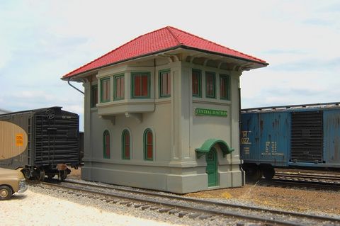 Bachmann Central Junction Switchtower, HO Scale