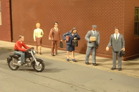 Bachmann City People W/Motorcycle. 7 Figures. O Scale