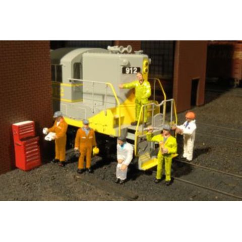 Bachmann Mechanics, 6 Figures. O Scale