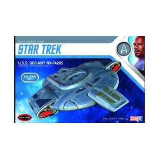 Polar Lights 1:1000 Star Trek U.S.S. Defiant