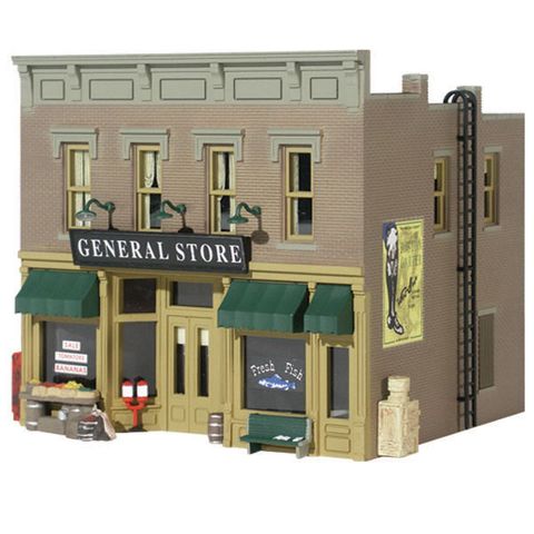 Woodland Scenics N Lubener's General Store (Lit)