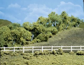 Woodland Scenics 24-30In Hedge Row Scene