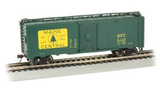 Bachmann Maine Central #5527 PS-1 40ft Steel Boxcar. HO Scale