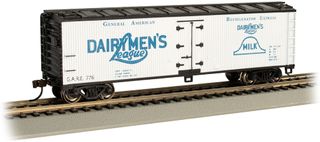 Bachmann Dairymen's League #776 40ft Wood Side Refrigerated Boxcar. HO