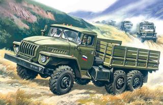 ICM 1:72 Ural-4320 Soviet Army Truck