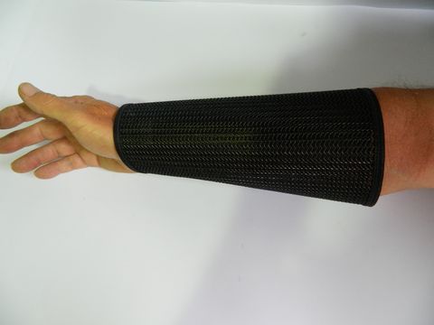 Wrist Protector Black Nylon Cut 3