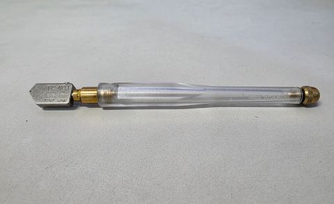 Toyo Frosted Handle Glass Cutter