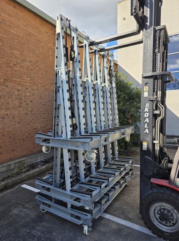 2000mm L x 1140mm W Stackable A frame