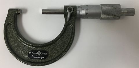MITUTOYO OUTSIDE MICROMETER 25-50mm