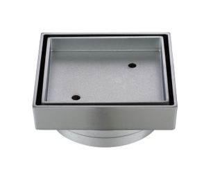 MN Electroplated Brushed Chrome Tile Insert 115/95mm