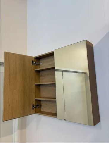 600 Pencil Edge Natural Oak Laminate Mirror Cabinet (720 Height)