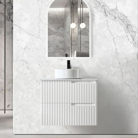 Noosa 750 Matte White Wall Hung Cabinet Only