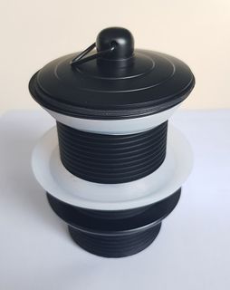 40mm Black Plug & Waste No O/f
