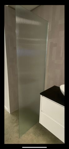 Frameless FLUTED 700x2090x10mm Glass Panel (No holes or cut outs)