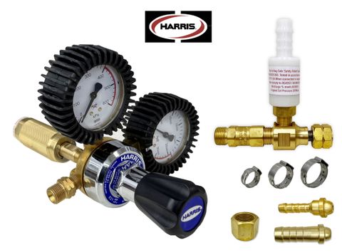 Model 821 CO2 Regulator w Handwheel & SRV