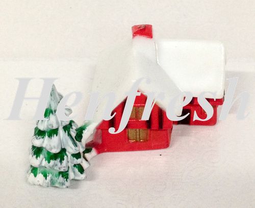 HD X4 Christmas Cottage with Tree (12)