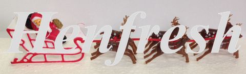 HD WD19 Small Santa Sleigh With Reindeer (1)