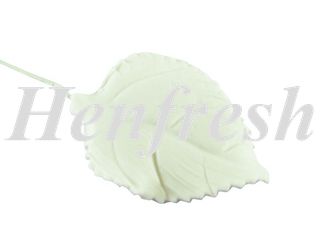 SI Single Rose Leaf Small White 3cm (150)