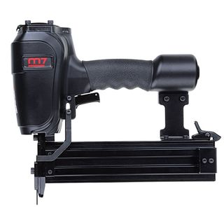 AIR NAILERS & STAPLERS