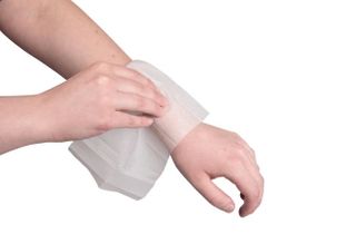 Wound Cleansing Wipe -  Non-Stin - Sachet