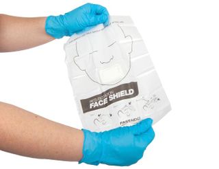 Resuscitation Face Shield - Disposable With Valve