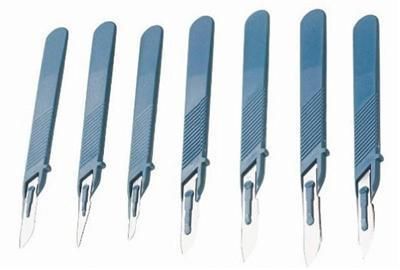 SCALPEL WITH HANDLE SMI #11