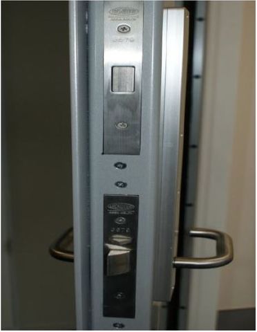 AMS-DLLH-33 DUAL LOCK LEVER HANDLE RIGHT HAND