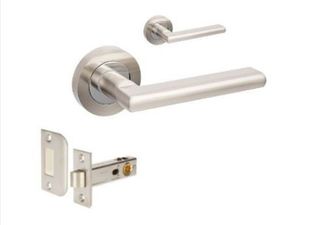 ZANDA 10022 EPIC ROUND LEVER SET W/LATCH + PRIV BUTTON BNCP