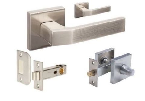 ZANDA 8099 QUATTRO SQUARE LEVER SET W/LATCH + PRIVACY KIT BN