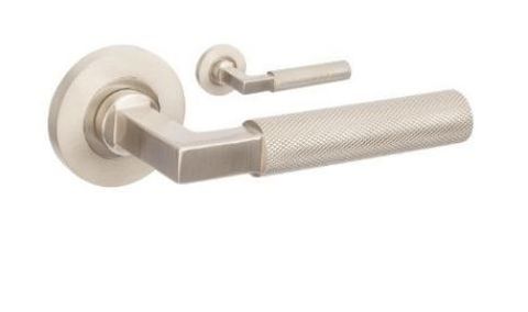 ZANDA 9345 ZURICH KNURLED ROUND ROSE LEVER SET