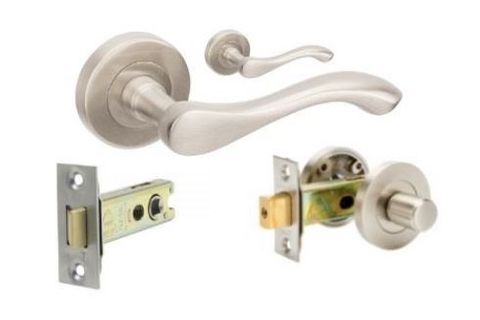 ZANDA 9340 CAMBRIDGE ROUND ROSE PRIVACY LEVER SET