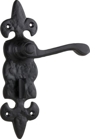 TRADCO DOOR LEVER STRATFORD IRON PRIVACY PAIR MATT BLACK