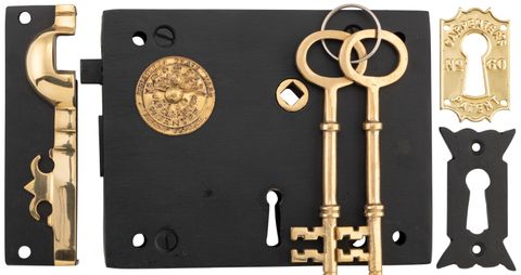 Tradco TRA2018 Rim Lock Carpenters Right Hand Unlacquered Brass MB