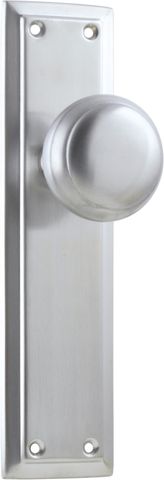 TRADCO DOOR KNOB RICHMOND LATCH PAIR SATIN CHROME