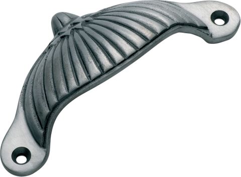 TRADCO IRON FLUTED DRAWER PULL